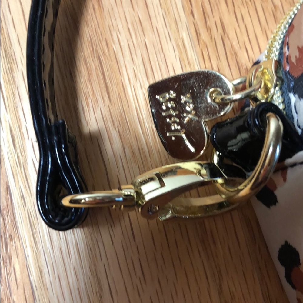 Betsey Johnson Cheetah Crossbody Bag!!! - Picture 3 of 4